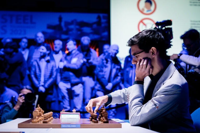 BLINDFOLD CHESS SIMUL with Anish Giri at Optiver 
